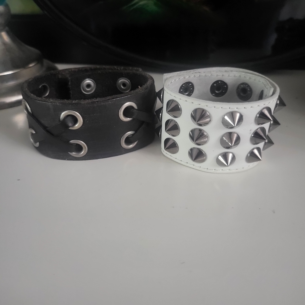 Brown & White Leather Snap Bracelets.